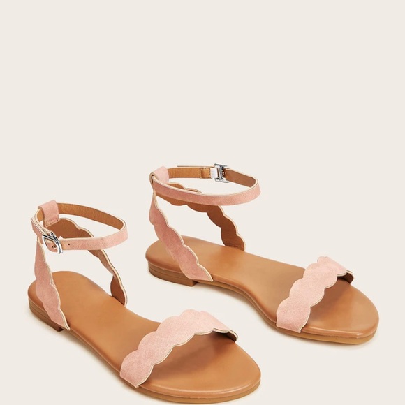 Scalloped Trim Buckle Strap Flat Sandals - Picture 3 of 5